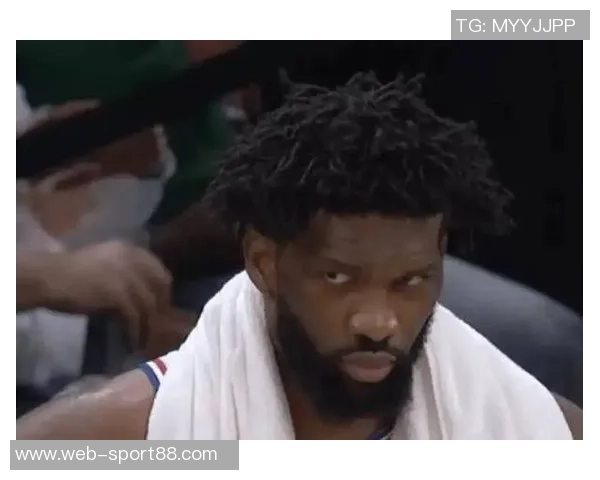 菜鸟球员埃奇库姆表现出色贡献26分状元秀状态低迷仅得2分小杨8分钟未能得分